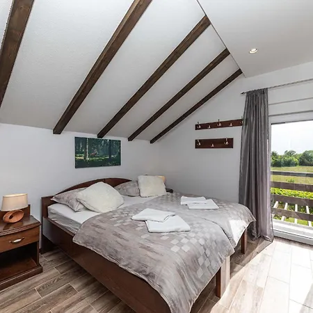 Three-bedroom In Semesterbostad