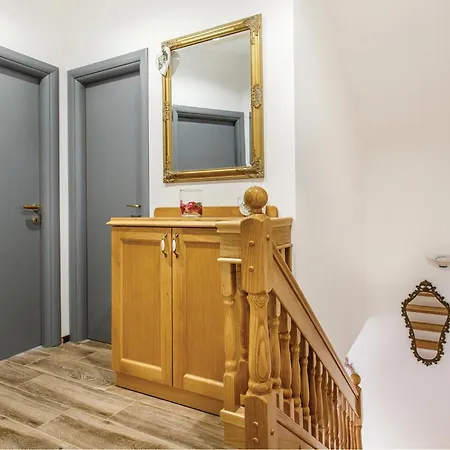 Semesterbostad Three-bedroom In
