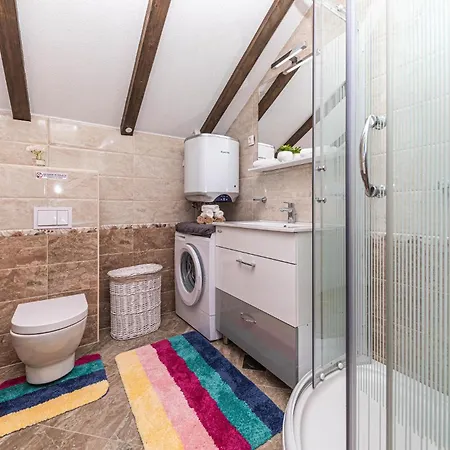 Three-bedroom In * Grab